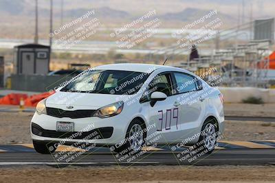 media/Jan-26-2025-SCCA SD (Sun) [[bcf61ed115]]/4-Women Novice/Session 2 (Turn 2)/